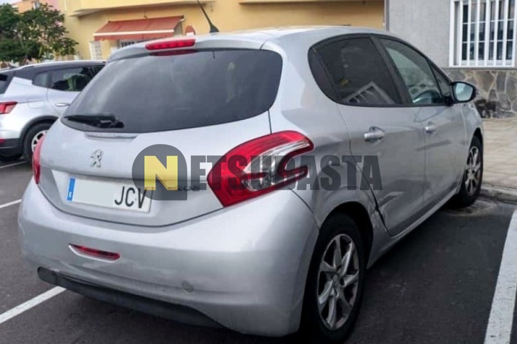 Peugeot 208 1.2 PureTech 2015