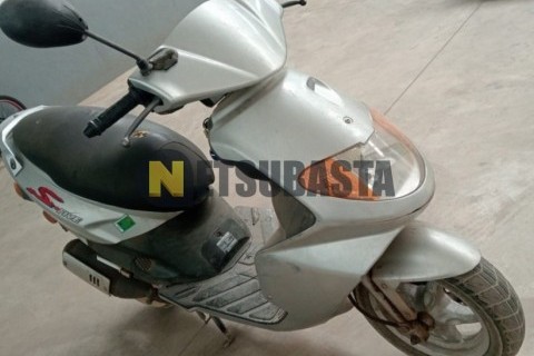 Vespa LX 50 4T 2004