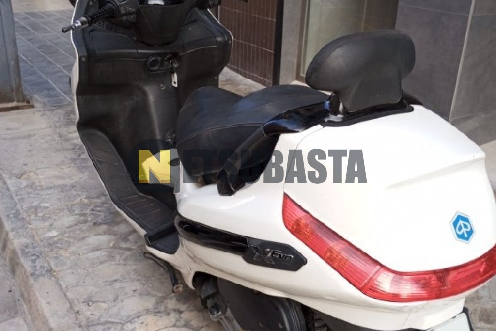 Piaggio X-Evo 125 2016