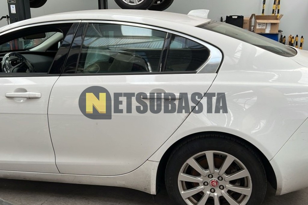 Jaguar XE 2.0 Diesel Auto 2017