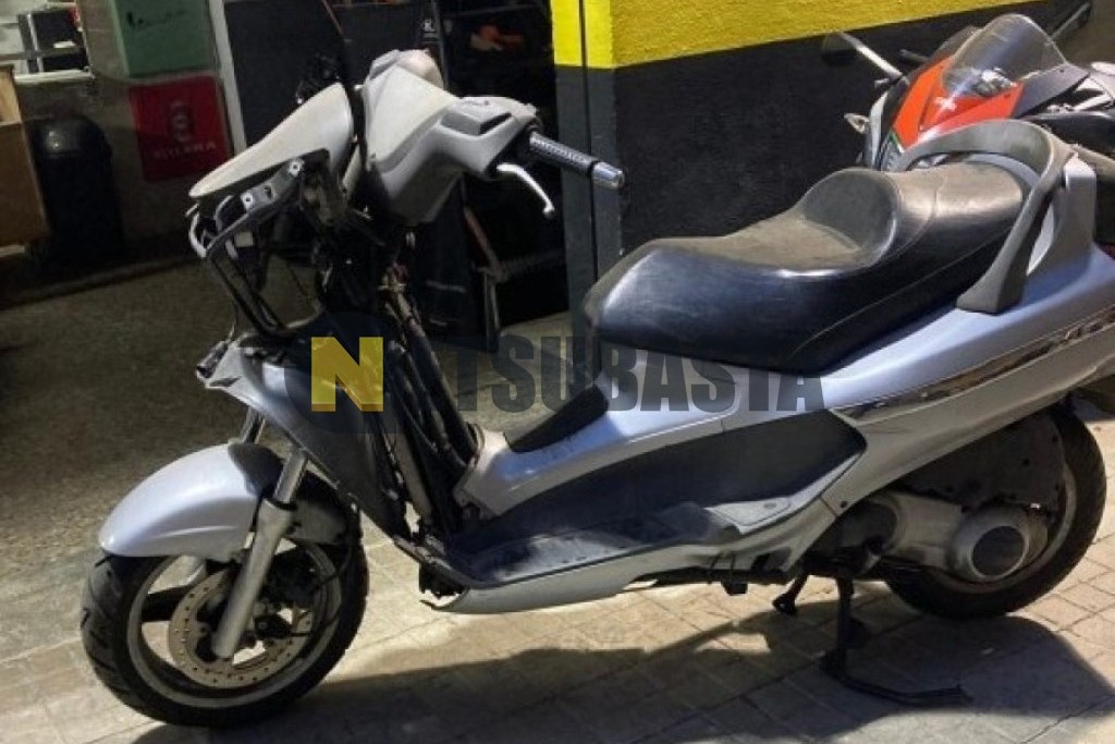 Piaggio X8 200 2005