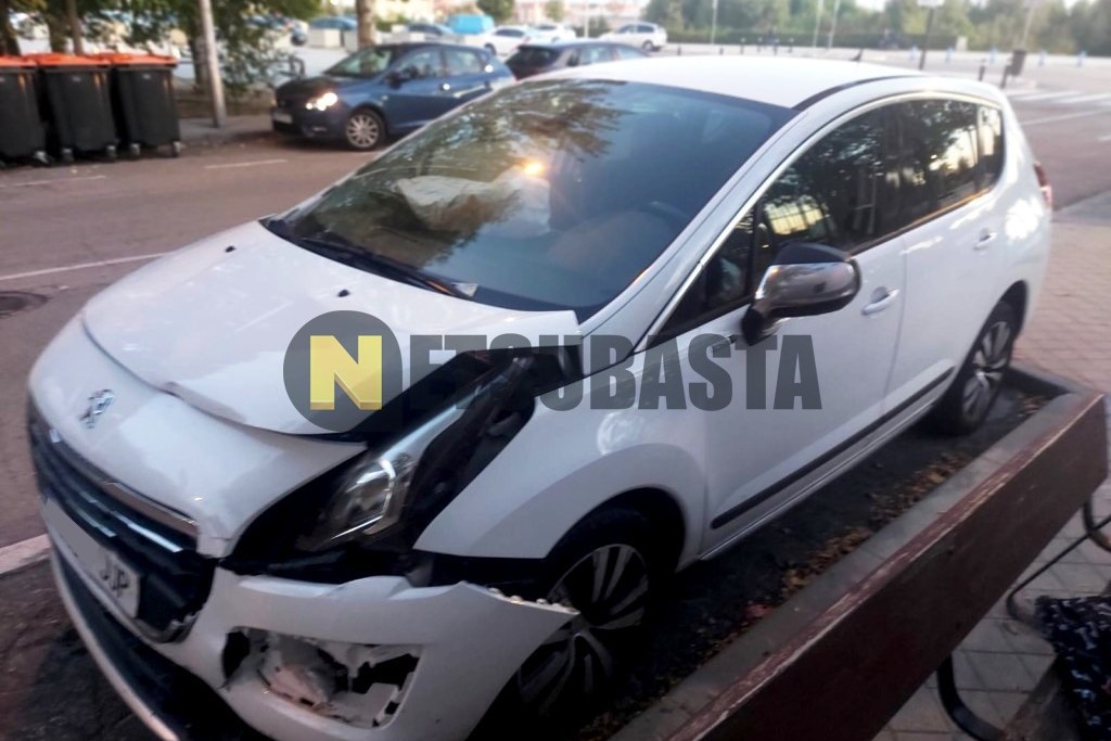 Peugeot 3008 1.2 PureTech 2015