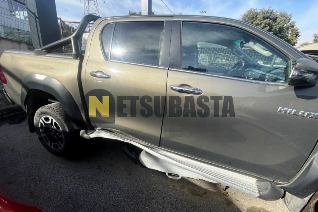 Toyota Hilux Doble Cabina 2.8 204D 4x4 Automático 2023