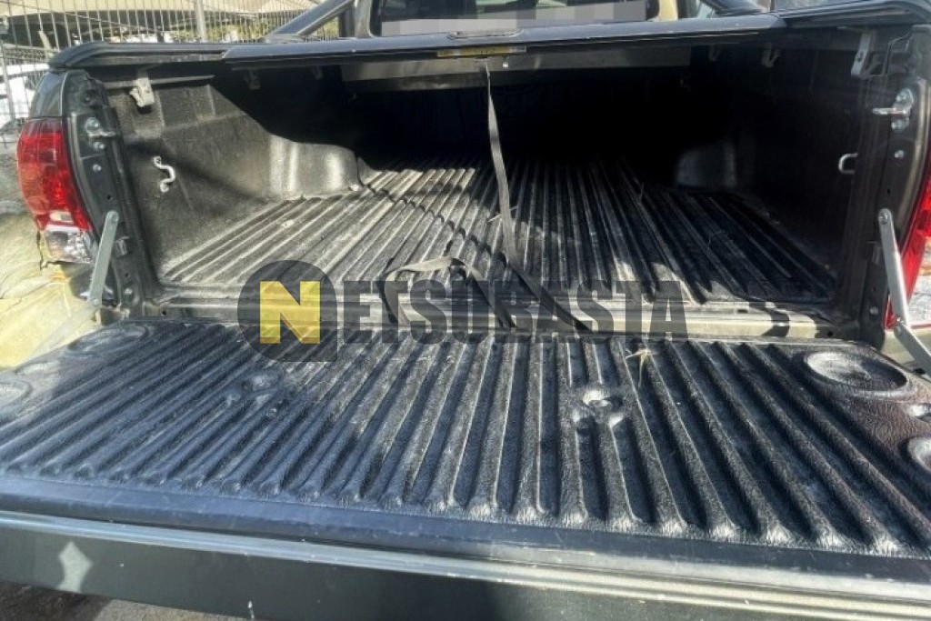 Toyota Hilux Doble Cabina 2.8 204D 4x4 Automático 2023