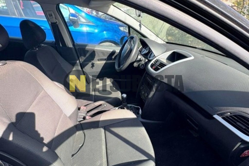 Peugeot 207 1.4i 2010