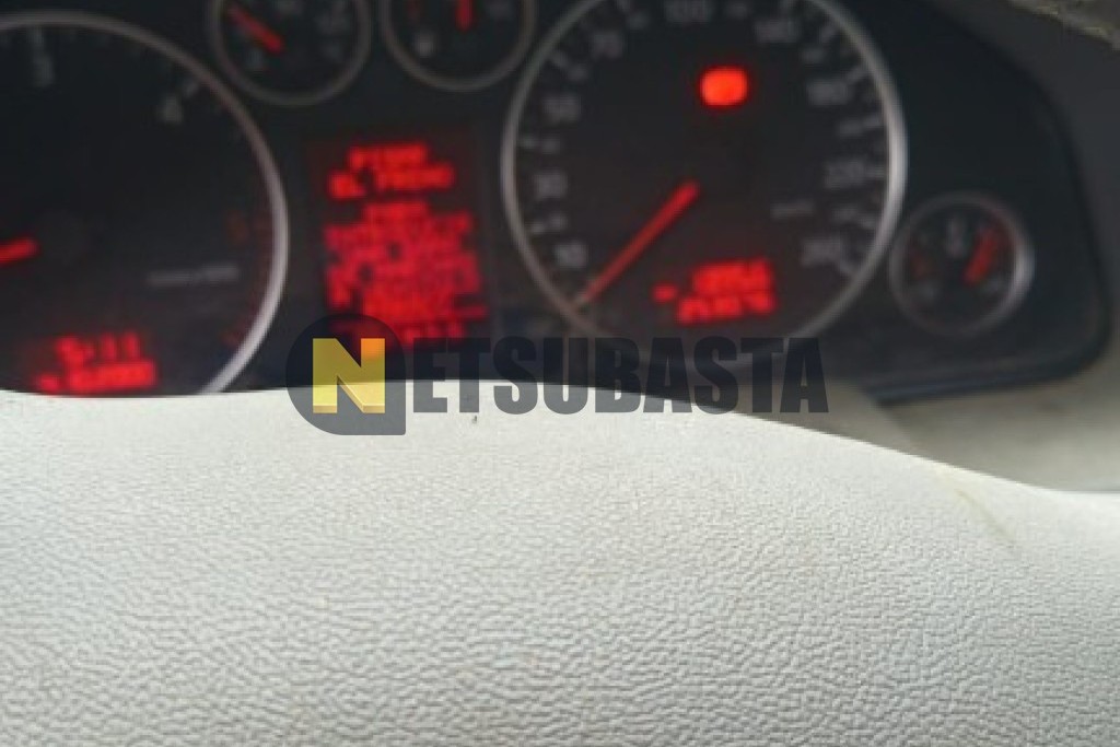 Audi A6 2.5 TDI quattro tiptronic 5 vel. 2003