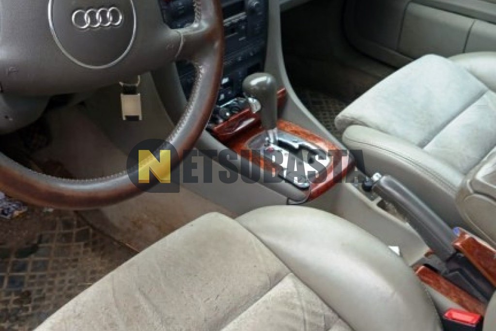 Audi A6 2.5 TDI quattro tiptronic 5 vel. 2003