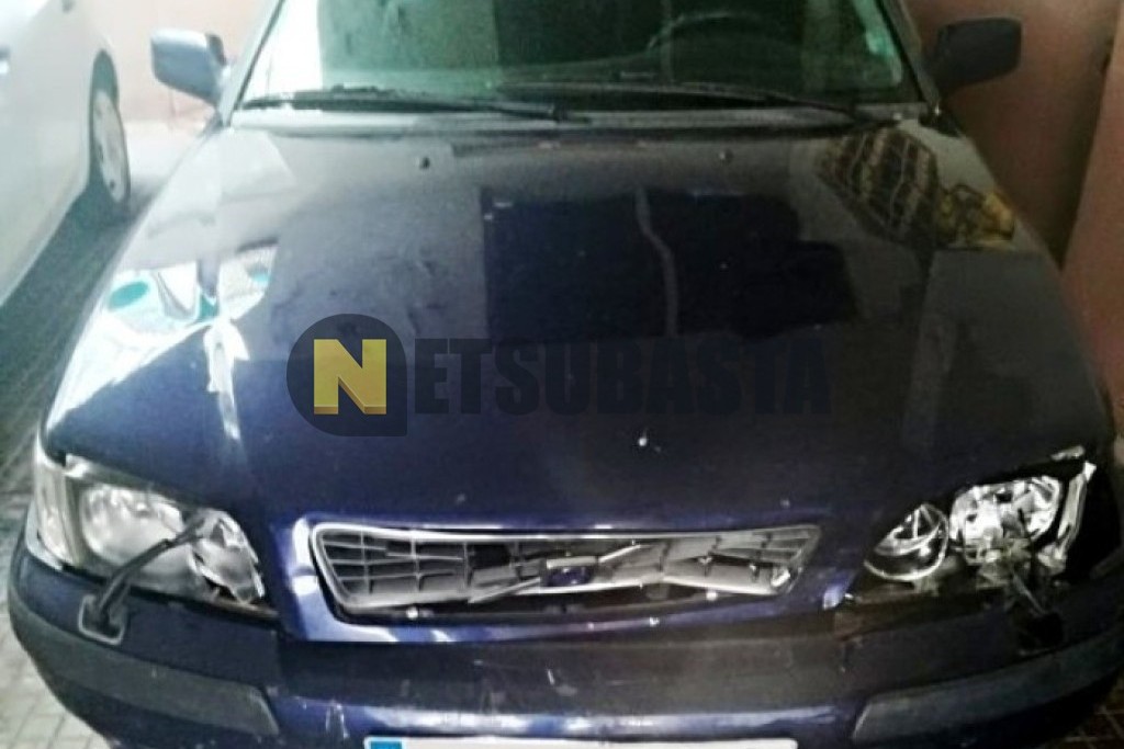 Volvo V40 1.8 2003