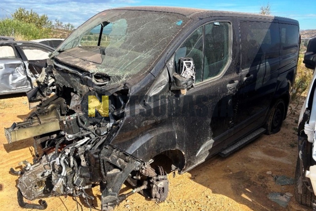 Ford Transit Custom Kombi 2.0 TDCi L1 MHEV 2023