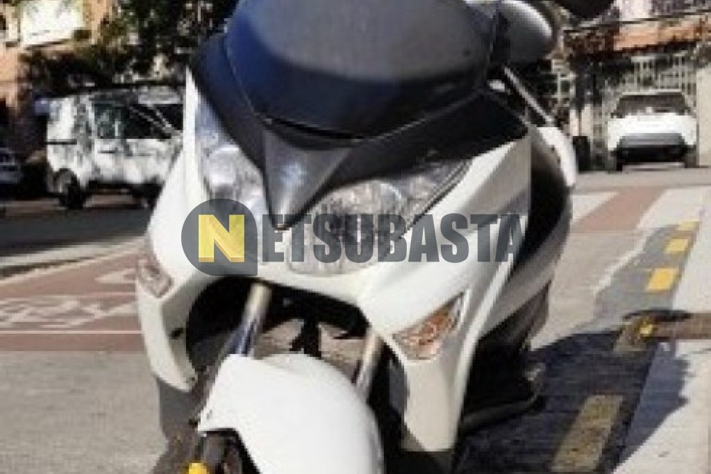 Suzuki Burgman 200 2015