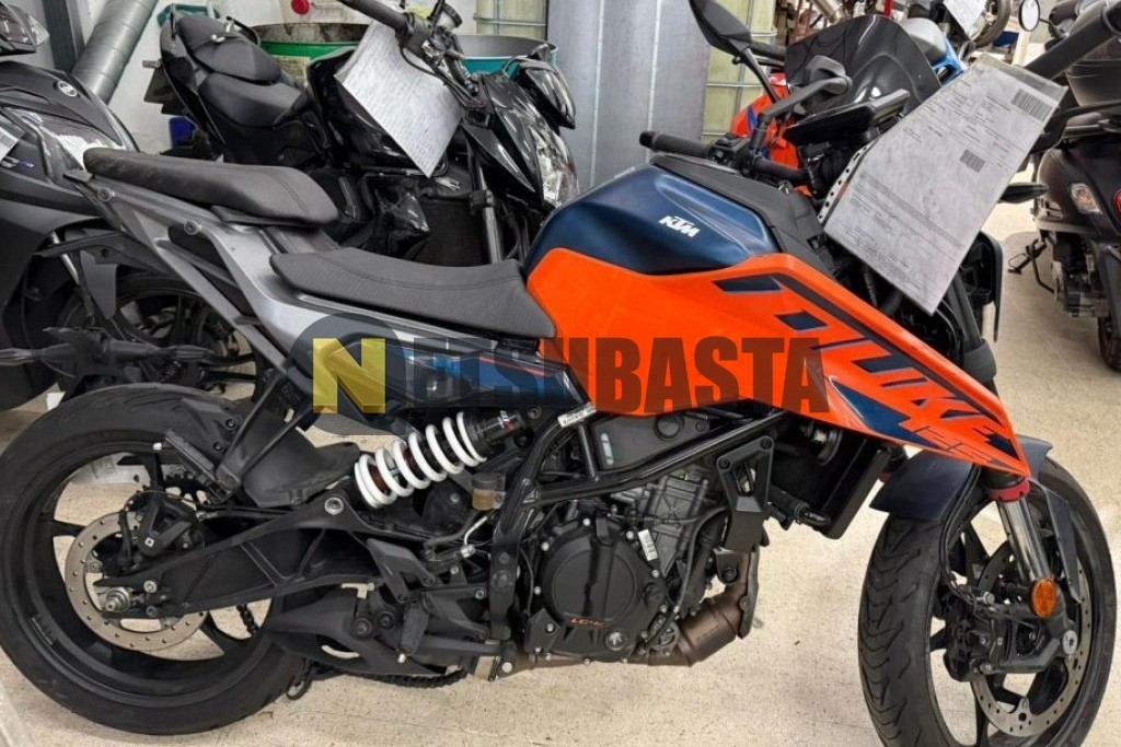 KTM 125 Duke ABS 2025
