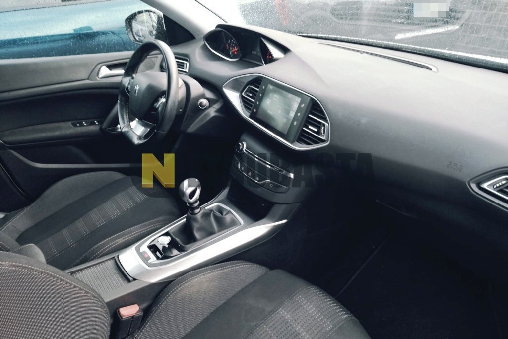 Peugeot 308 1.6 BlueHDi 2017