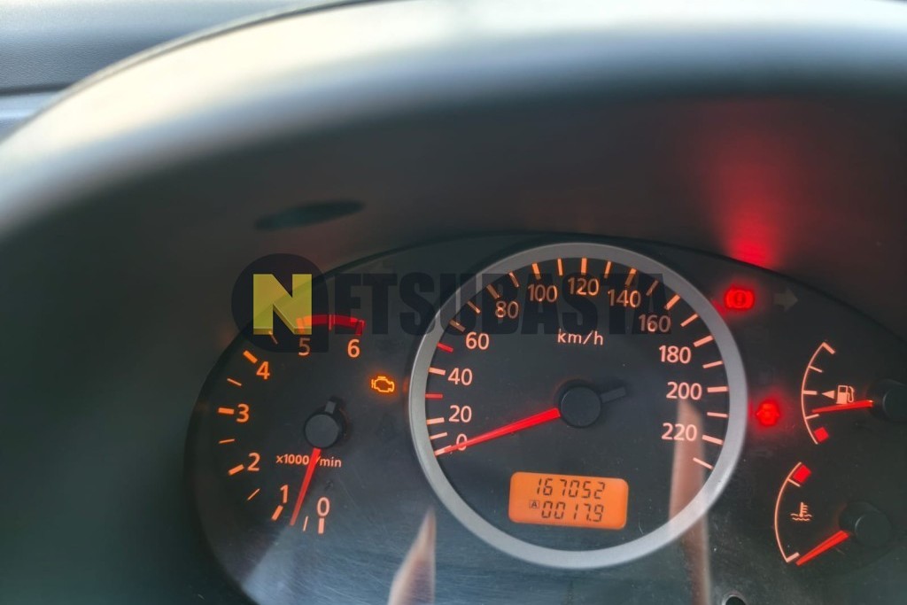 Nissan Almera Tino 2.2 dCi 2005