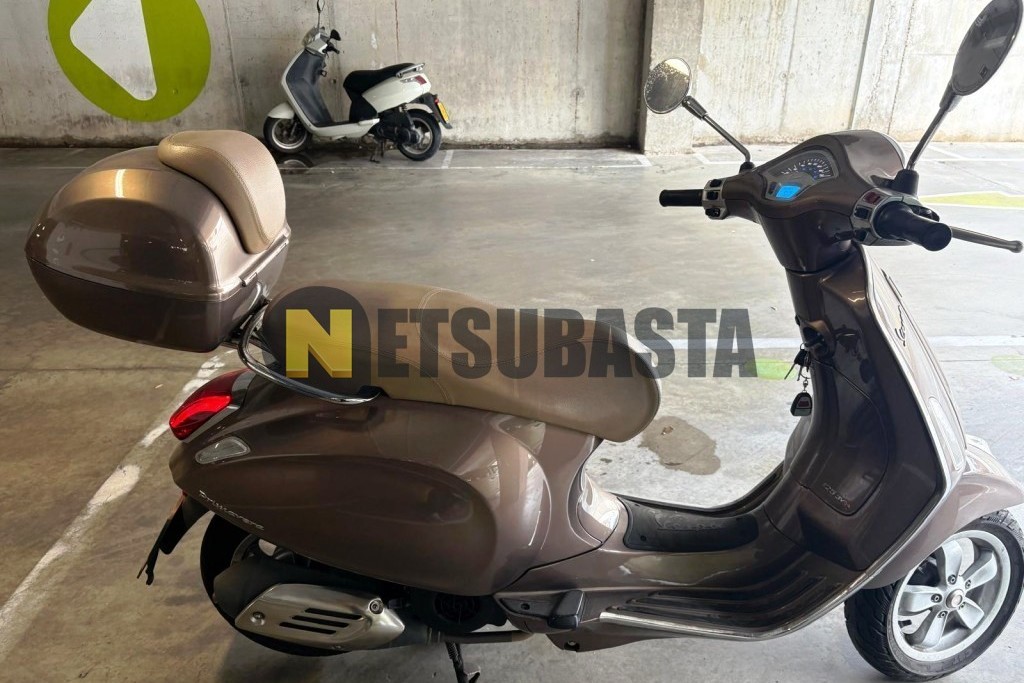 Vespa Primavera 125 2015