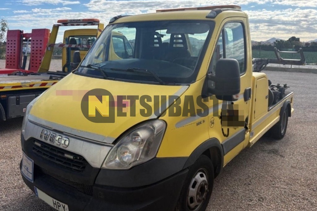 Iveco Daily 50C15 Grúa 2013