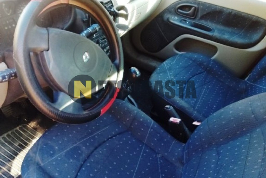 Renault Clio 1.2 16v 2002