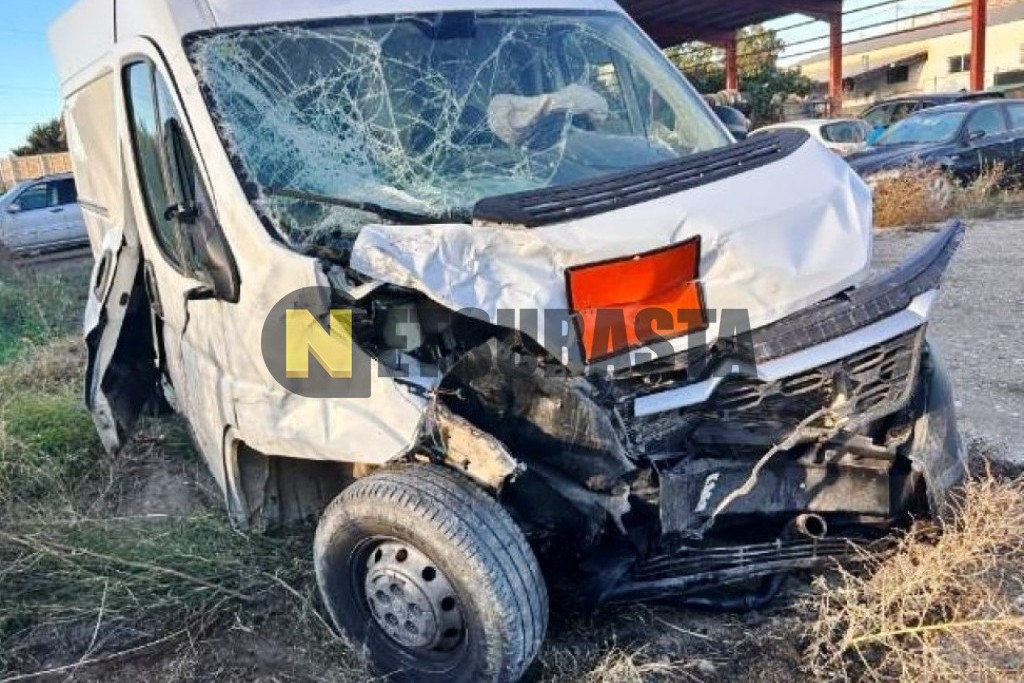 Citroën Jumper 2.2 BlueHDi Furgón 33 L2H2 2022