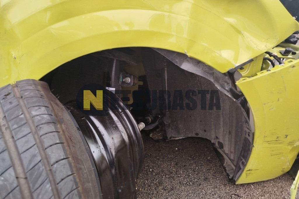 Peugeot 208 1.2 Hybrid e-DCS6 2025