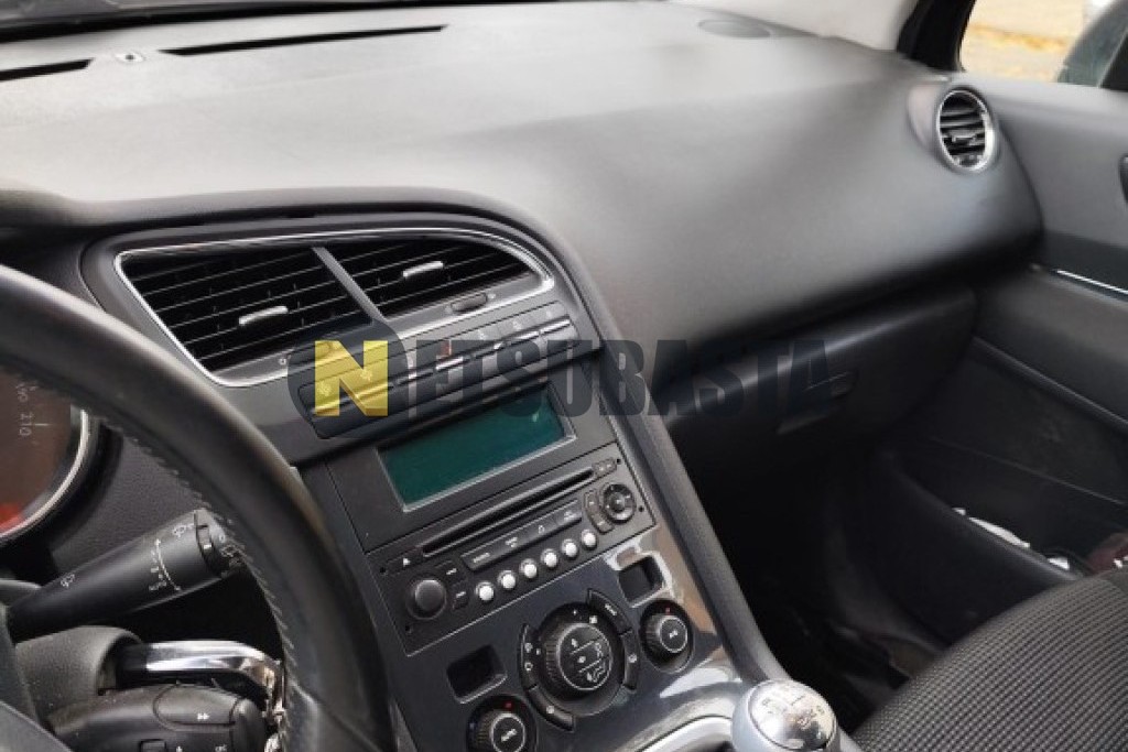 Peugeot 5008 1.6 HDi 2011