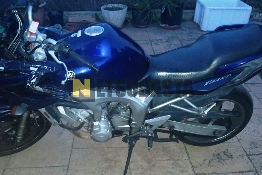 Yamaha FZS 600 Fazer 2004