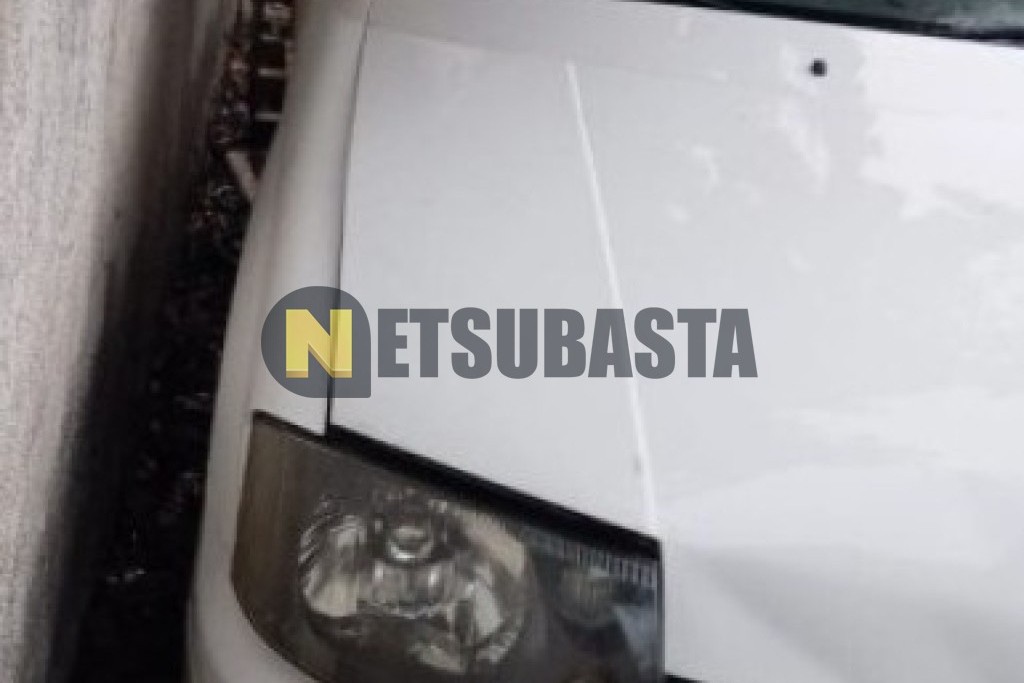 Mitsubishi Space Runner 2.0 16V 2002