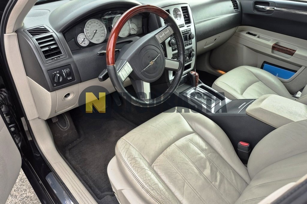 Chrysler 300C 3.5 V6 2005
