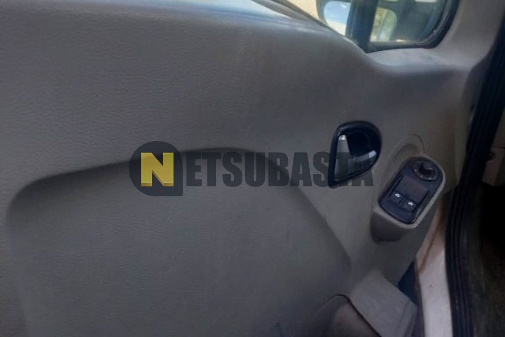 Renault Master Furgon 2.5 dCi 2008