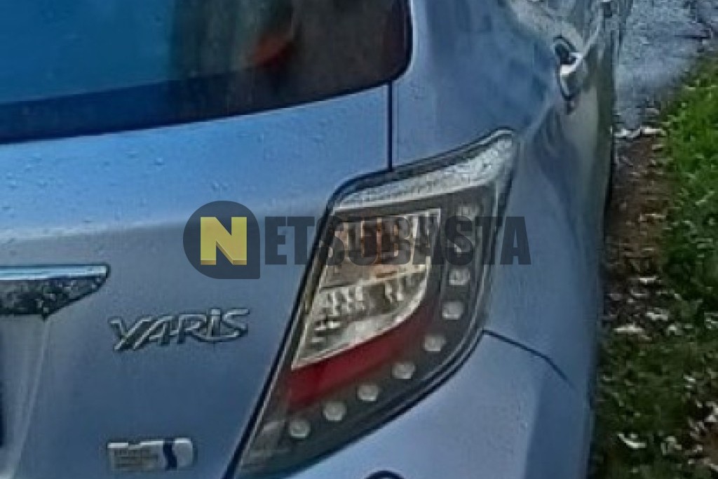Toyota Yaris 1.5 Híbrido 2012