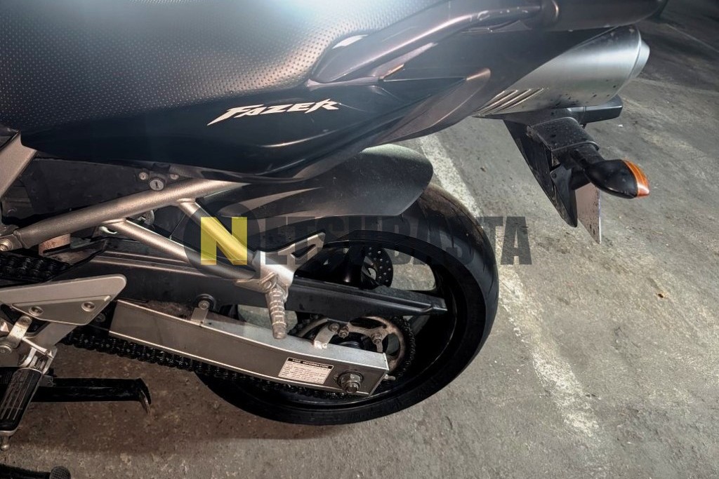 Yamaha FZS 600 Fazer 2005