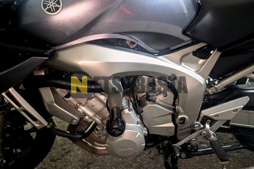 Yamaha FZS 600 Fazer 2005