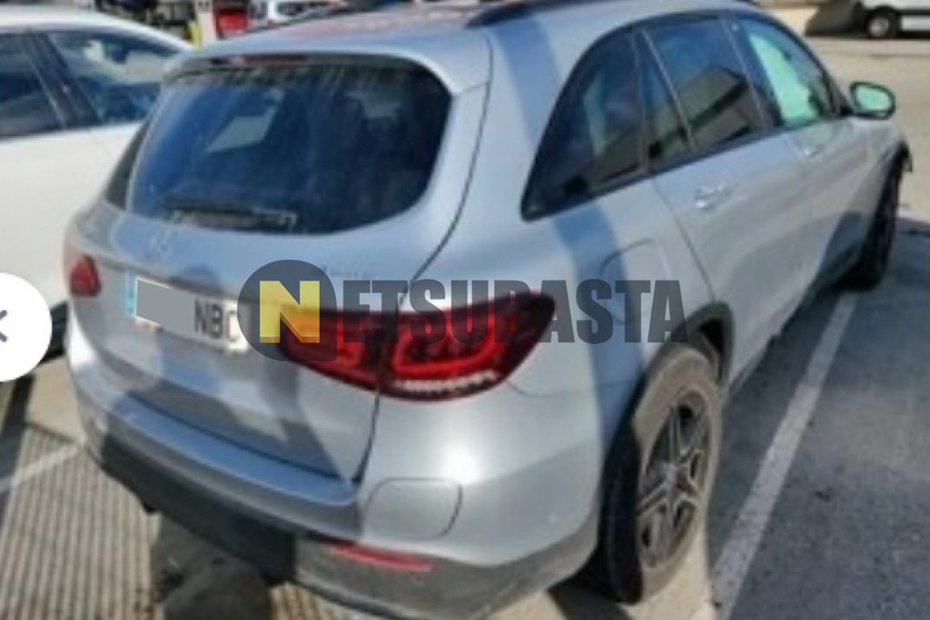 Mercedes-Benz GLC 300 de 4MATIC 2021