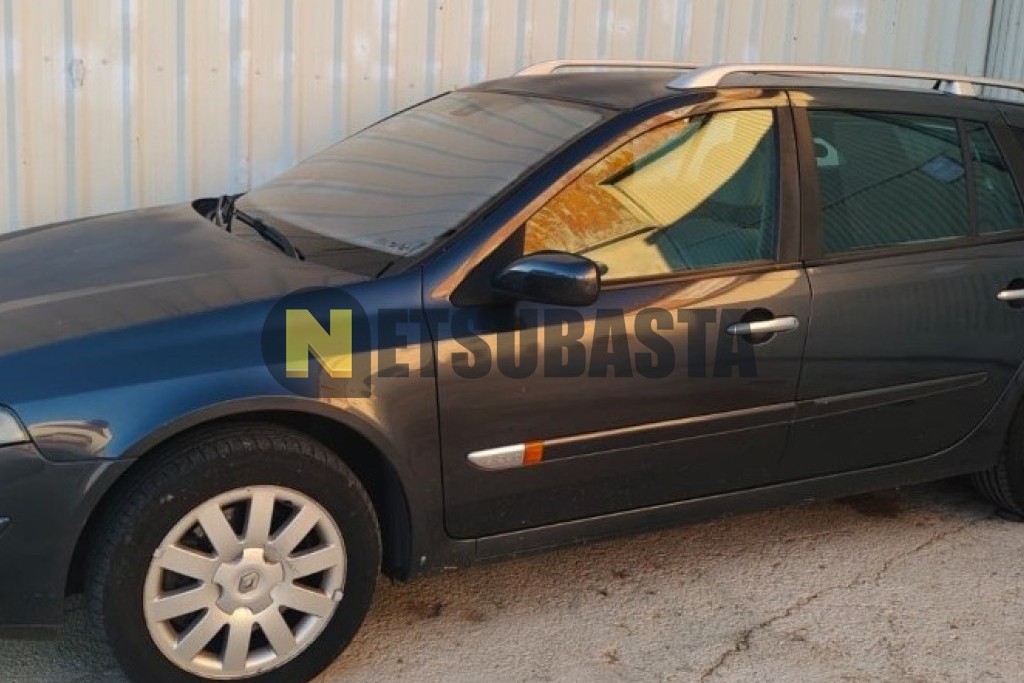 Renault Laguna Grand Tour 2.2 dCi 2003