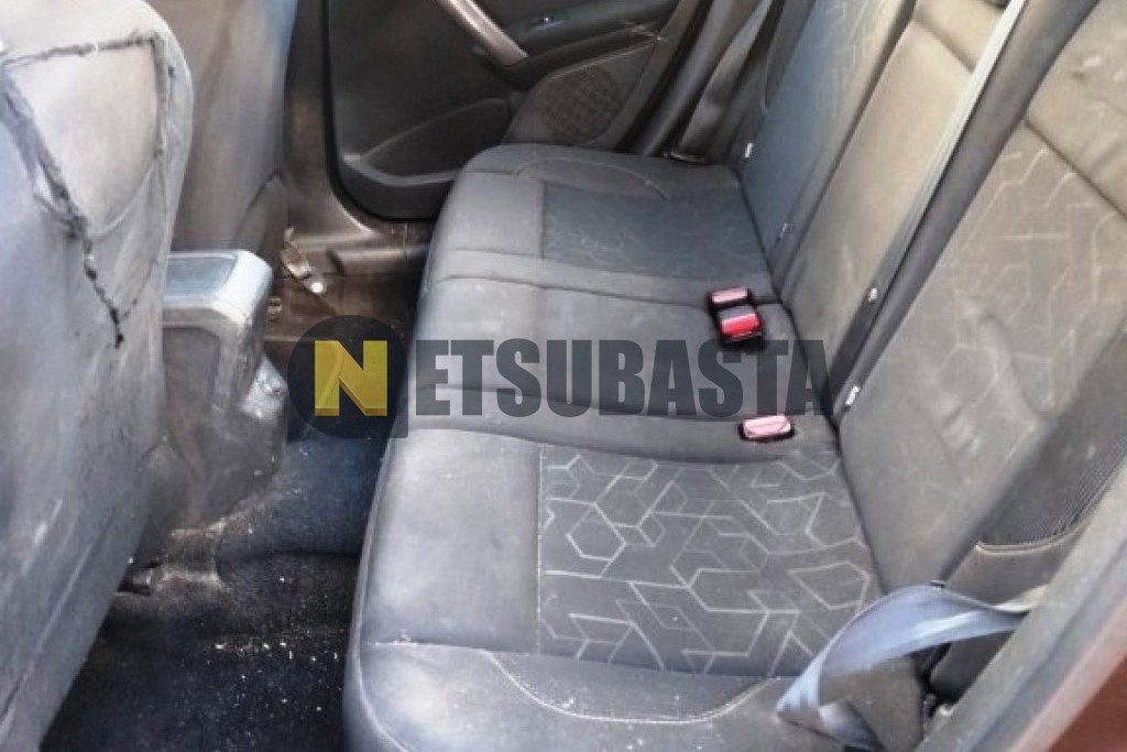 Peugeot 2008 1.2 VTi 2014