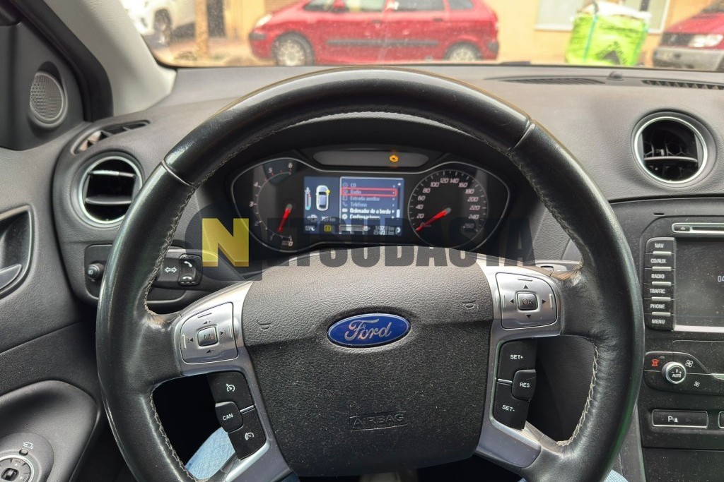 Ford Mondeo 2.0 TDCi PowerShift 2013