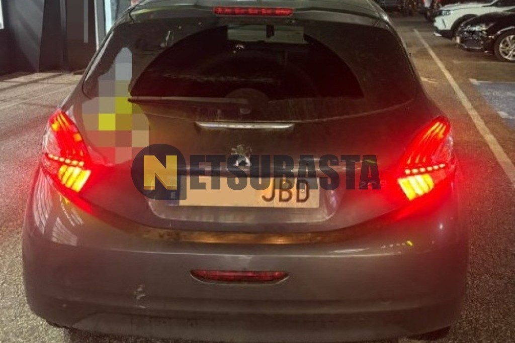 Peugeot 208 1.2 PureTech 2014