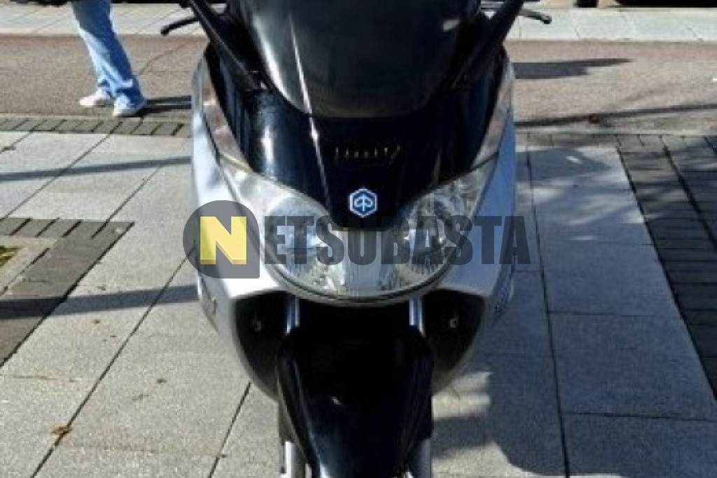 Piaggio X8 125 2006