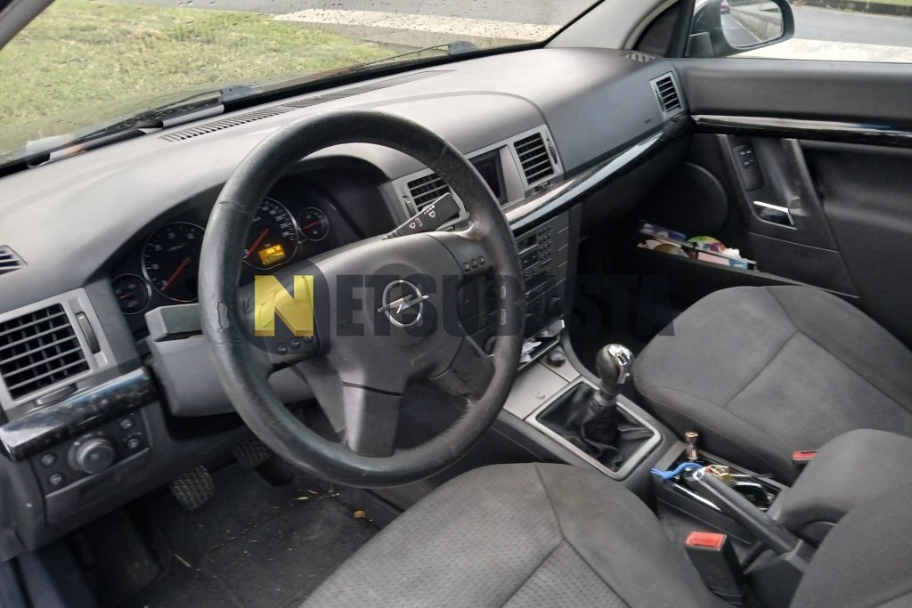 Opel Signum 2.2 DTI 16V 2004