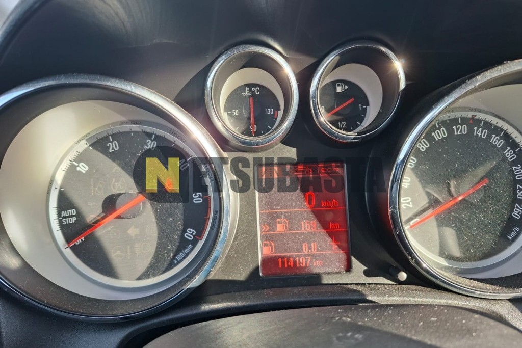 Opel Astra Sedán 1.6 CDTi 2015