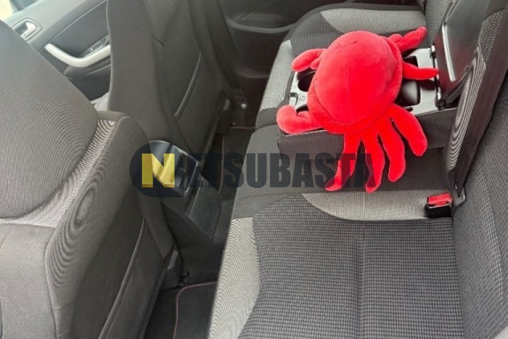 Peugeot 308 1.6 VTi 2013