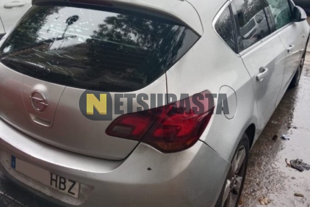 Opel Astra 1.7 CDTi 2011
