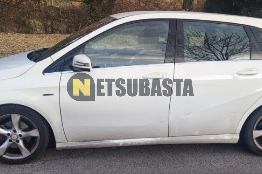 Mercedes-Benz B 180 2012