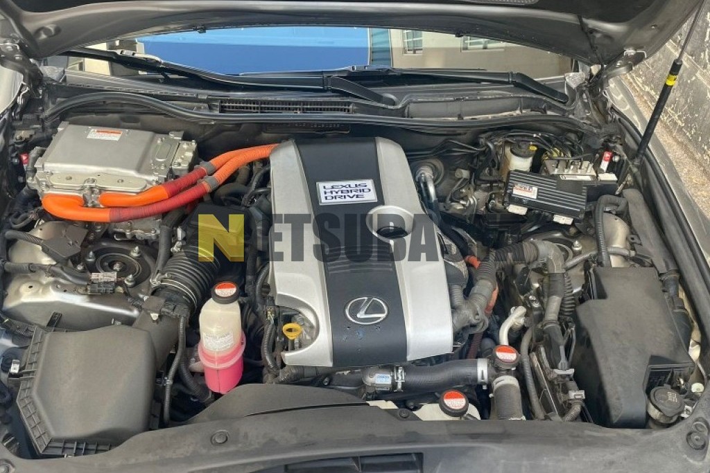 Lexus IS 300h 2016