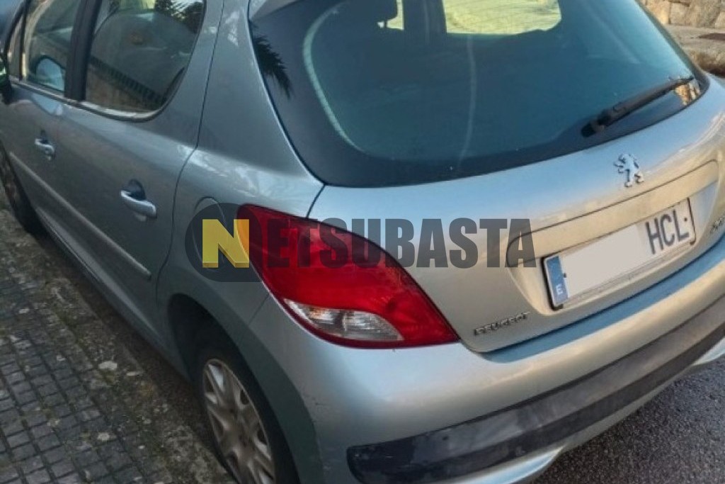 Peugeot 207 1.4i 2011