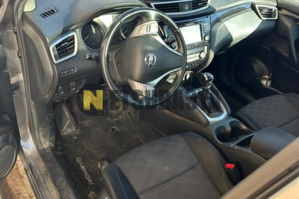 Nissan Qashqai 1.2 DIG-T 4x2 2015