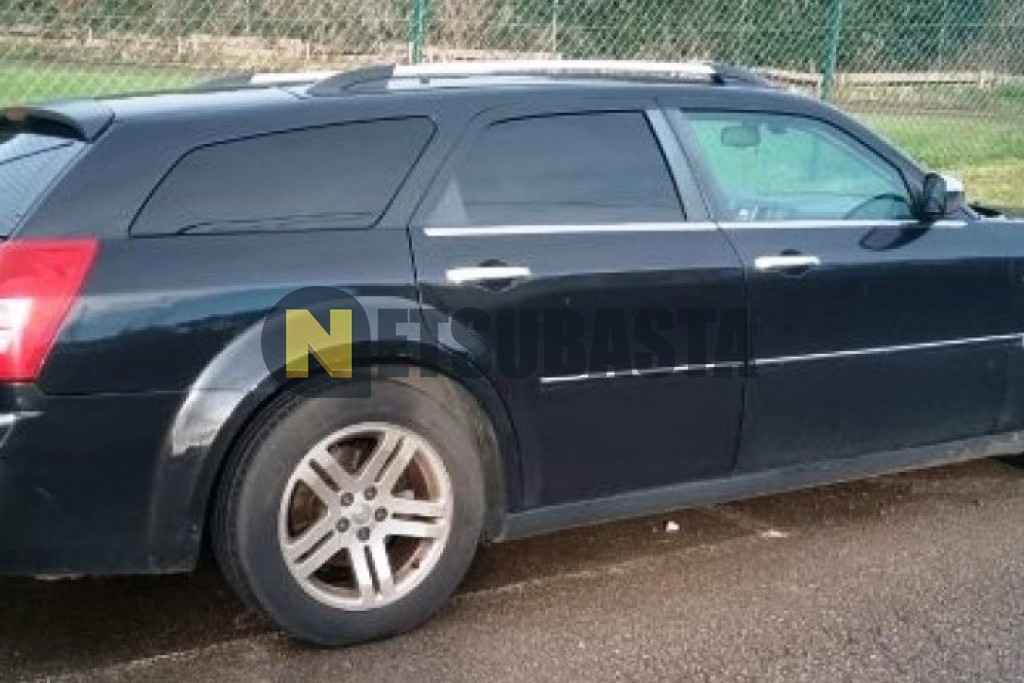 Chrysler 300C Touring 2.7 V6 2006