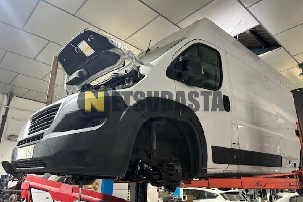 Peugeot Boxer L4 H3 2.2 BlueHDi 2021
