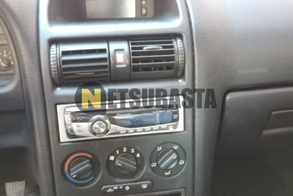 Opel Astra 1.6 8V 2003