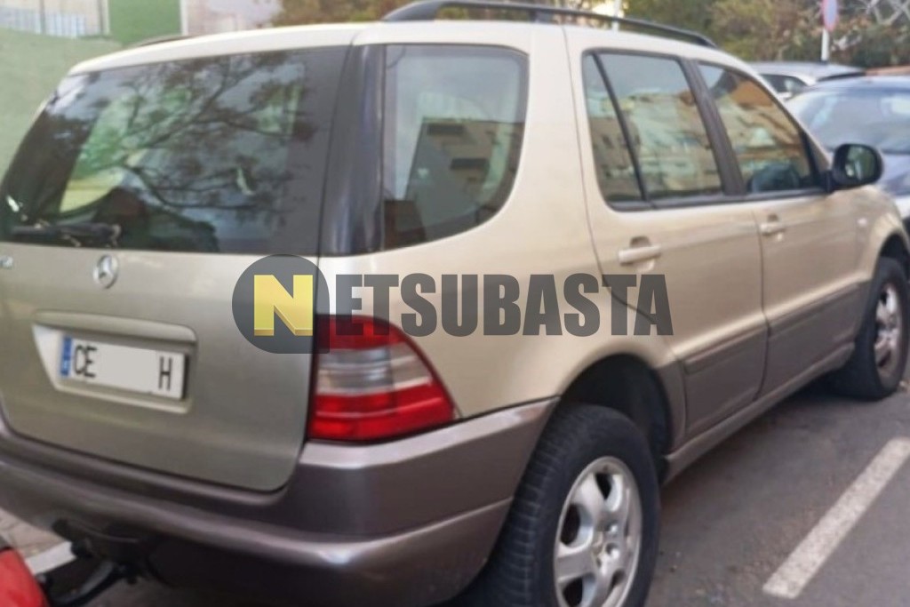 Mercedes-Benz ML 270 CDI Aut. 2000