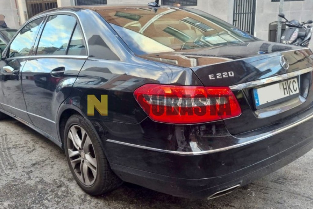 Mercedes-Benz E 220 CDI BlueEFFICIENCY Aut. 2012