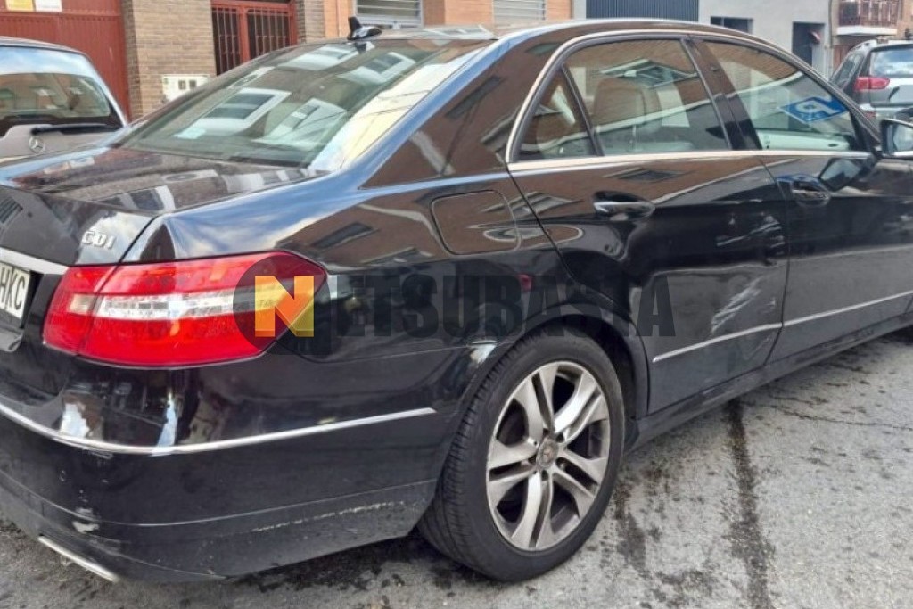 Mercedes-Benz E 220 CDI BlueEFFICIENCY Aut. 2012